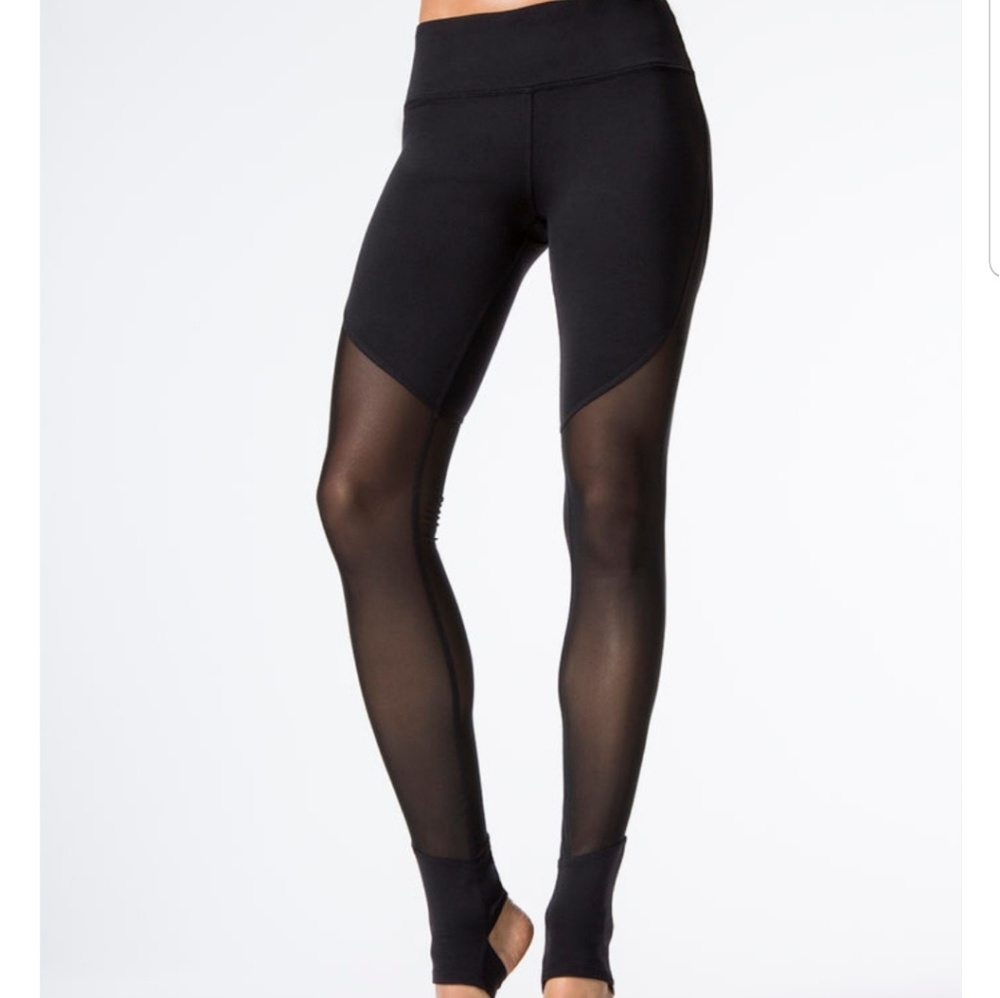 ALO Yoga Show Off Legging